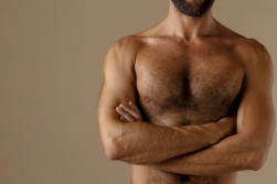 Liposukcja dla mężczyzn – na czym polega zabieg i kiedy się go stosuje?